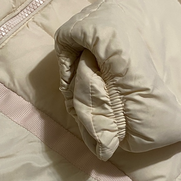 Moncler Cream Puffer Jacket girl It needs to be washed - Picture 10 of 16